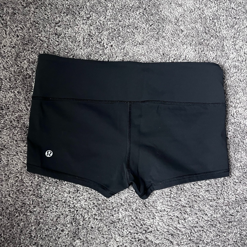 LULU LEMON | Shorts